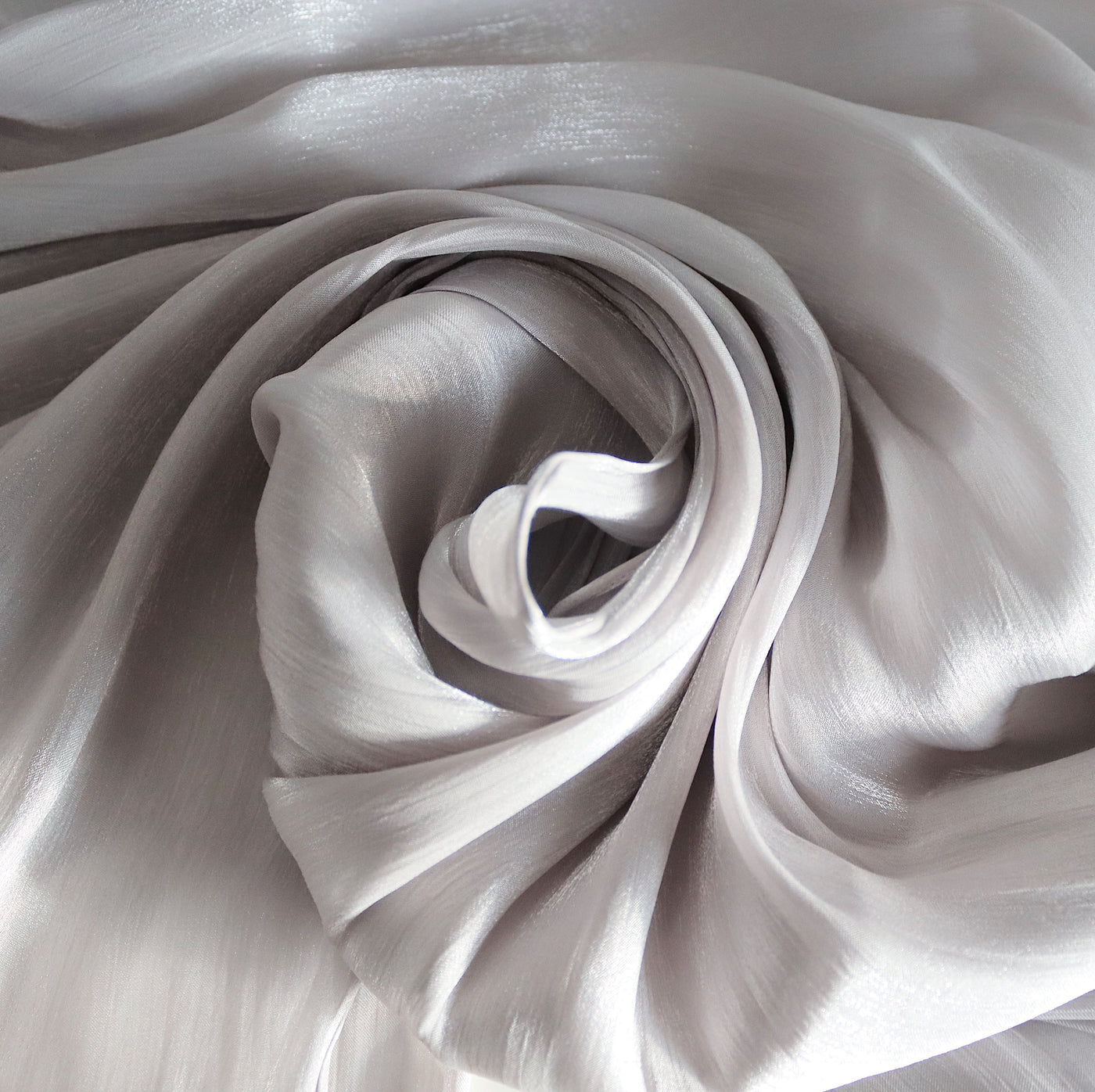 Textured Satin Hijab / Light Grey