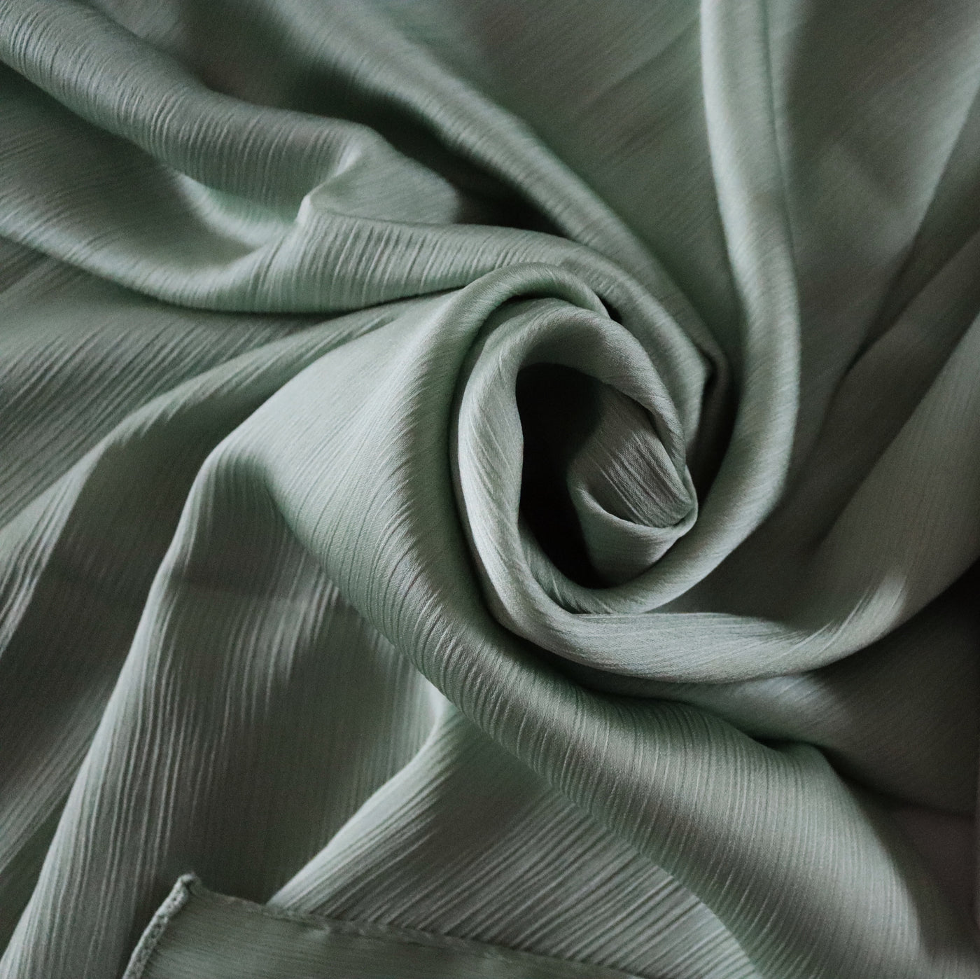 Satin Crinkle Chiffon Hijab / Dusty Mint